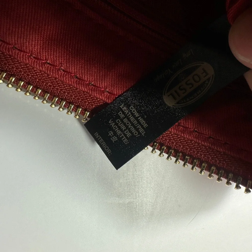 Fossil Erin Crossbody Bag Womens Small Red Pebbled Leather Key Charm Pockets